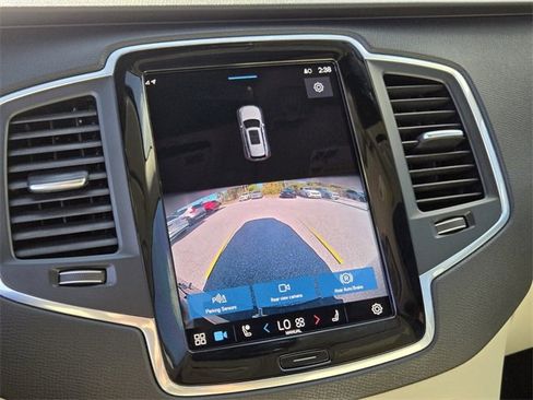 Certified 2023 Volvo XC90 B6 Core w/ Climate Package image 27