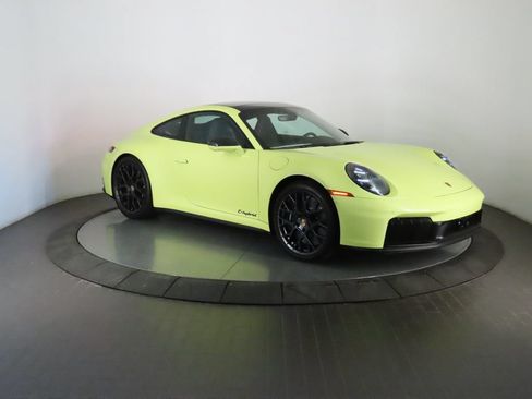 Certified 2025 Porsche 911 Carrera 4 GTS AWD/4WD image 9