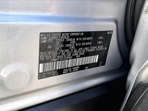 Used 2023 Toyota RAV4 XLE Premium AWD/4WD image 35