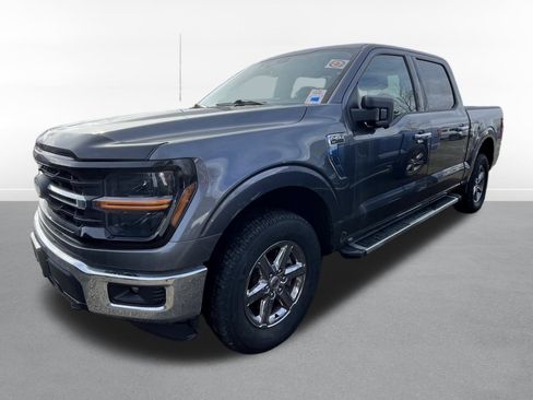 Used 2024 Ford F150 XLT image 2