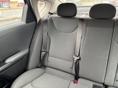 Used 2025 Kia K4 FWD image 40