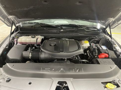 Used 2025 RAM 1500 Laramie w/ Night Edition image 25