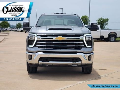 Used 2024 Chevrolet Silverado 2500 LTZ w/ LTZ Convenience Package AWD/4WD image 5