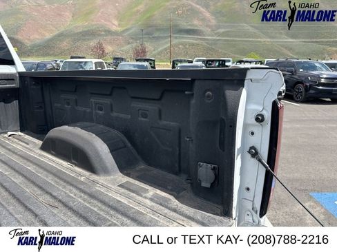 Used 2024 GMC Sierra 2500 SLE w/ SLE Value Package; AWD/4WD image 9
