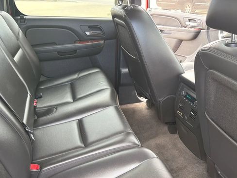 Used 2010 Chevrolet Avalanche LTZ AWD/4WD image 84