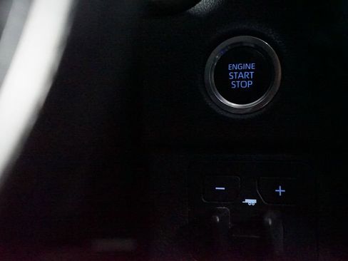 Used 2022 Toyota Tundra SR5 image 25