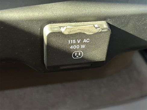 Used 2025 RAM 1500 Laramie w/ Laramie Southwest Edition image 23