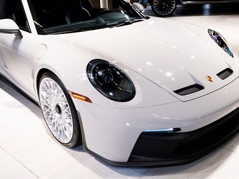 Used 2024 Porsche 911 GT3 w/ Extended Leather Package RWD image 20