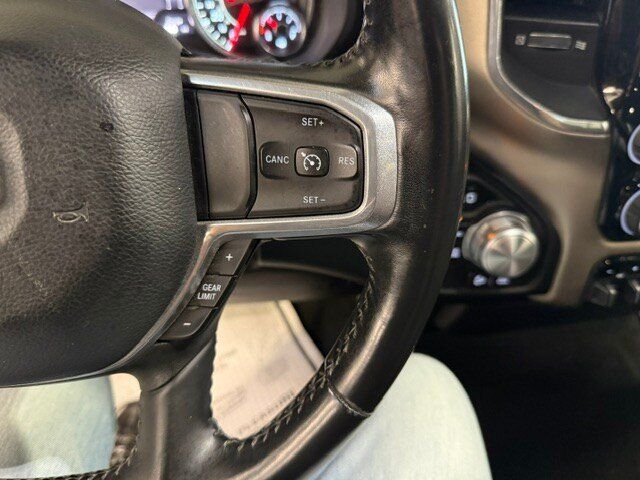 Used 2022 RAM 1500 Laramie w/ Off Road Group AWD/4WD image 49