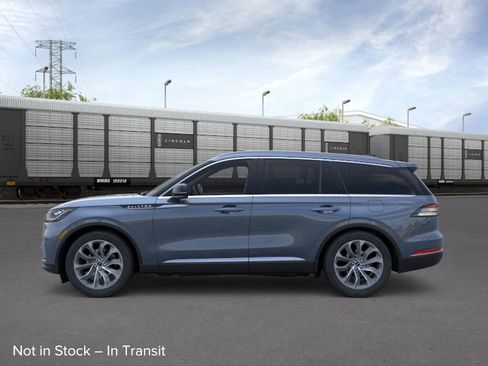 New 2026 Lincoln Aviator Reserve AWD/4WD image 3