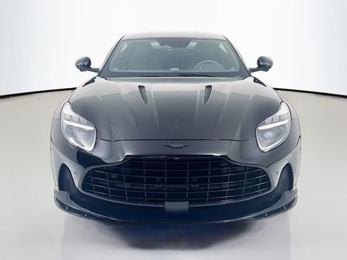 Used 2024 Aston Martin DB12 Coupe RWD image 2