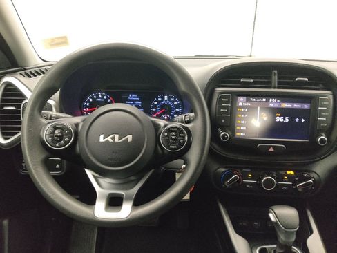 Used 2022 Kia Soul LX w/ Technology Package FWD image 22