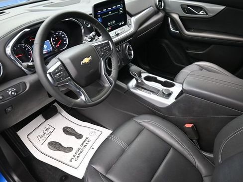 Used 2024 Chevrolet Blazer LT w/ LPO, Black Grille Bar Package image 18