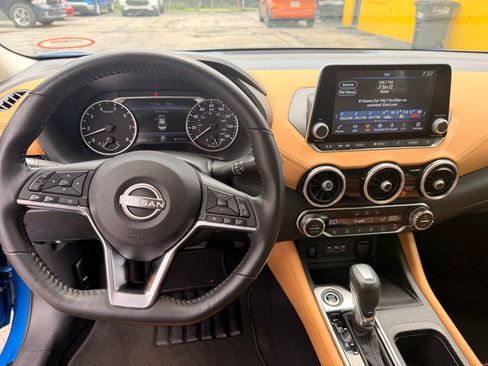 Used 2024 Nissan Sentra SV w/ SV Premium Package FWD image 19