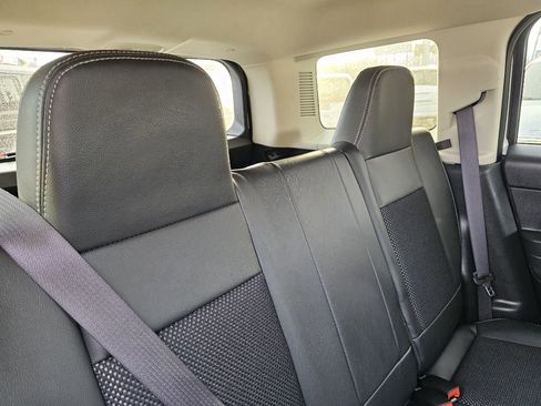 Used 2017 Jeep Patriot Sport image 37