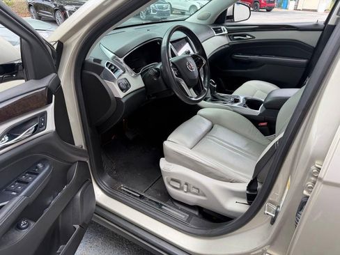 Used 2013 Cadillac SRX Luxury w/ Driver Awareness Package FWD image 11