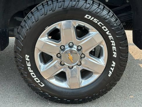 Used 2022 Chevrolet Silverado 3500 LTZ w/ LTZ Convenience Package AWD/4WD image 43
