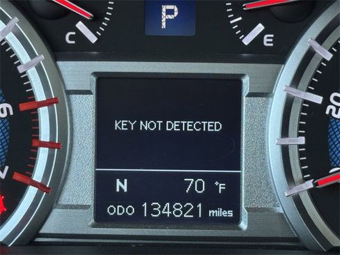 Used 2014 Toyota 4Runner Limited image 13