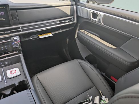 New 2027 Hyundai Santa Fe SEL FWD image 18