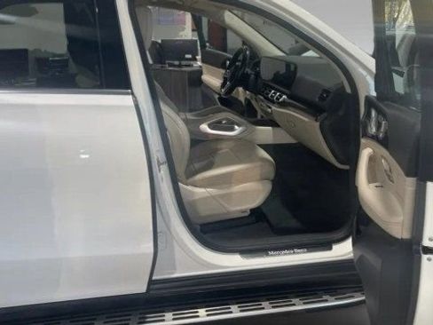 Used 2020 Mercedes-Benz GLE 350 w/ Premium Package image 13