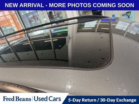 Used 2023 Volkswagen Atlas SE w/ Panoramic Sunroof Package image 5