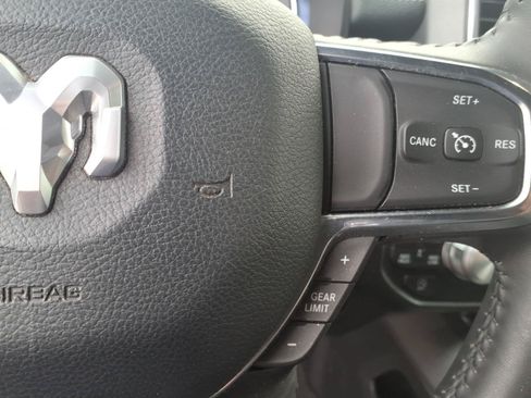 Used 2024 RAM 1500 Laramie AWD/4WD image 23