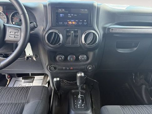 Used 2012 Jeep Wrangler Sport AWD/4WD image 11