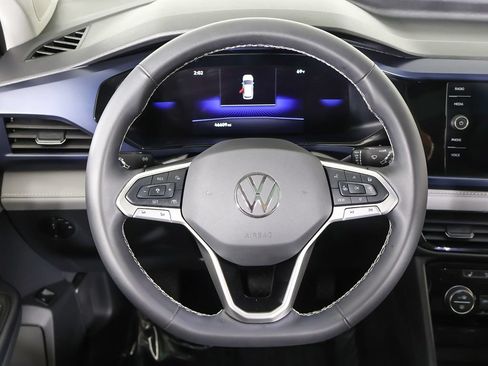 Used 2024 Volkswagen Taos SE w/ Panoramic Sunroof Package AWD/4WD image 41