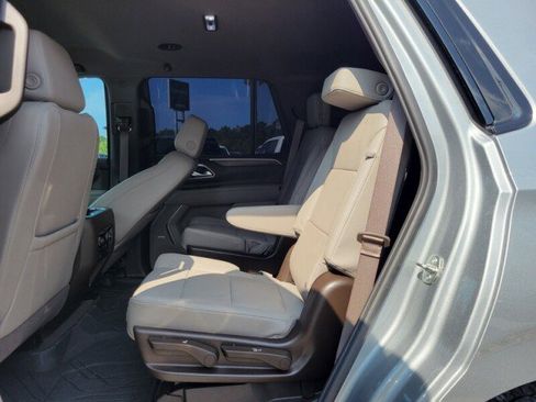 Used 2024 Chevrolet Tahoe Z71 w/ Luxury Package AWD/4WD image 30