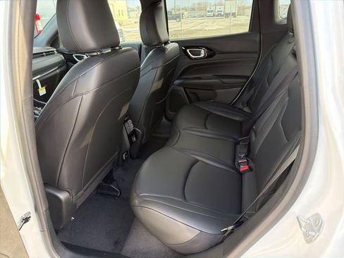 New 2026 Jeep Compass Limited image 7