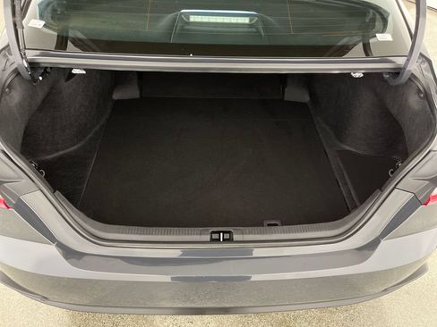 Used 2025 Toyota Camry SE FWD image 10