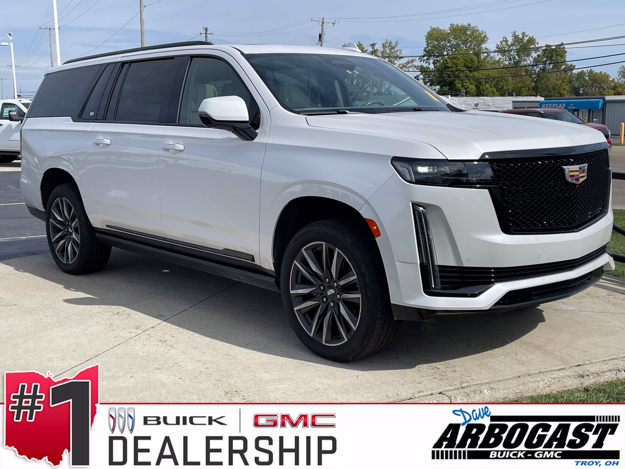 Used 2021 Cadillac Escalade ESV Sport Platinum w/ Heavy-Duty Trailer Package AWD/4WD image 1