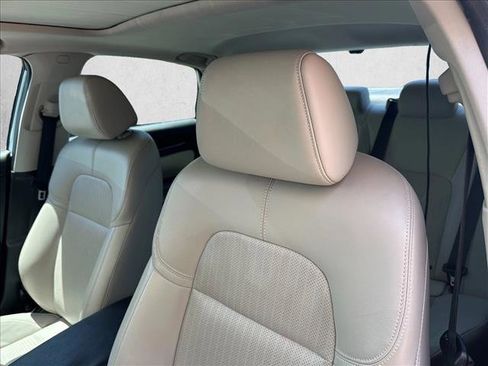 Used 2023 Honda Civic Touring image 10