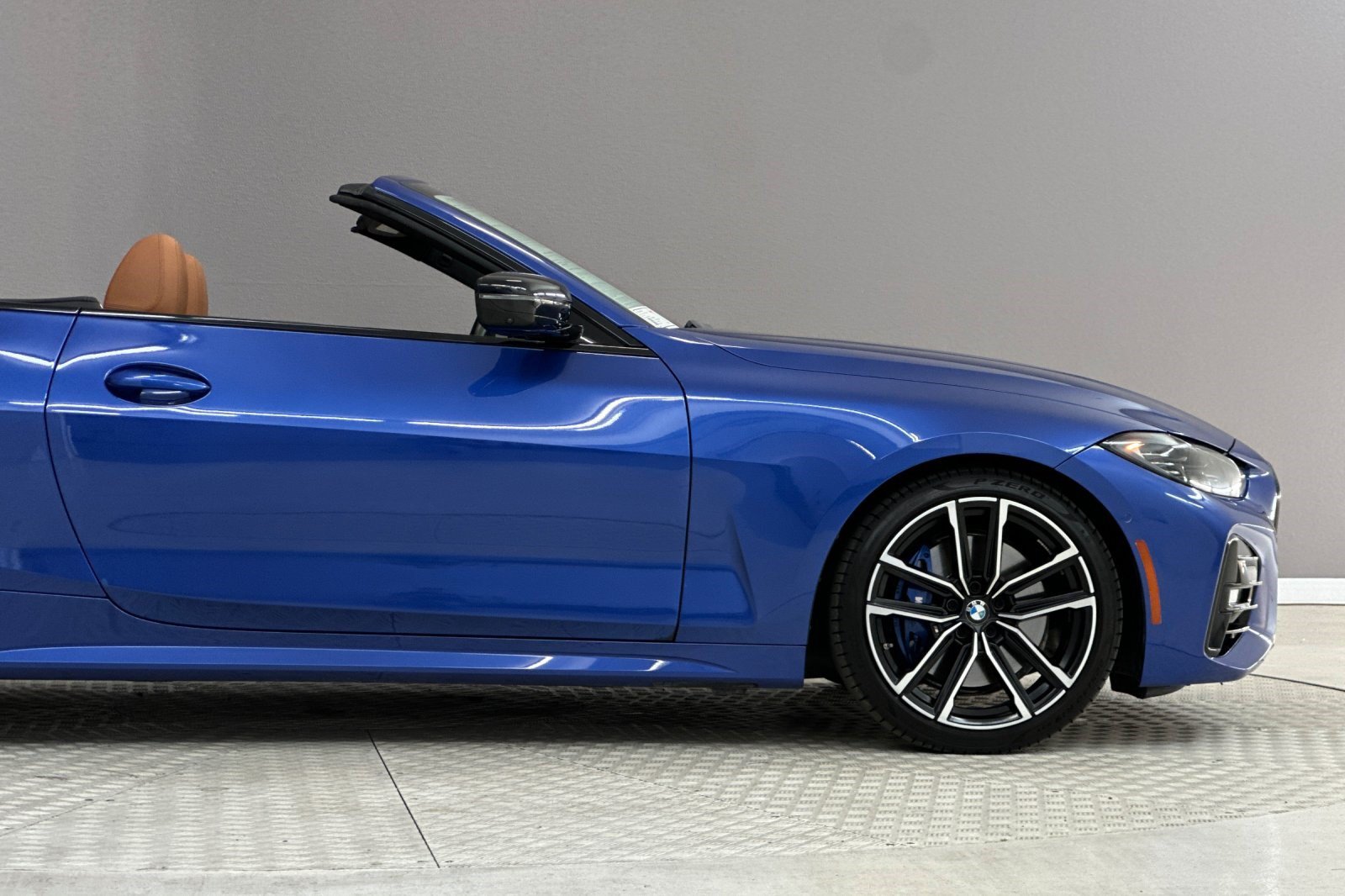 Used 2024 BMW 430i Convertible w/ M Sport Package RWD image 35