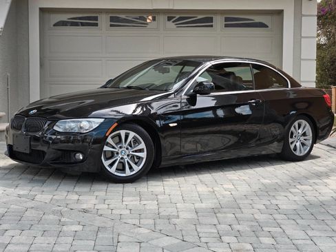 Used 2011 BMW 335is Convertible image 9