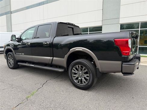 Used 2019 Nissan Titan Platinum Reserve w/ Platinum Utility Package AWD/4WD image 9