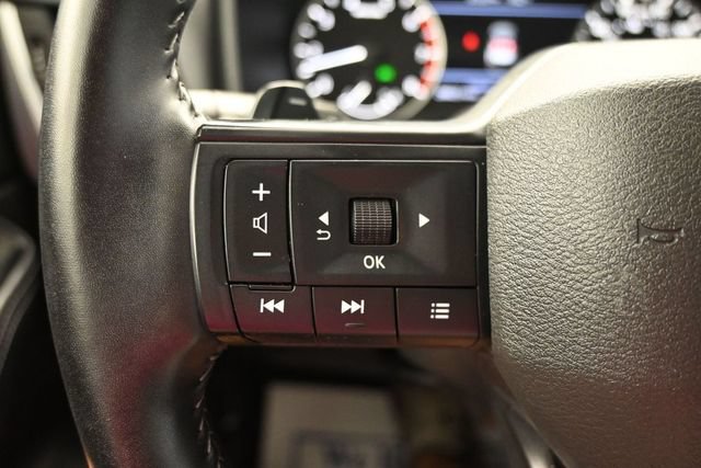 Used 2025 Nissan Rogue SV FWD image 16