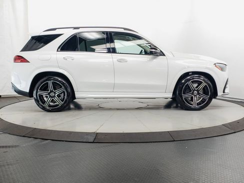 Used 2025 Mercedes-Benz GLE 450e 4MATIC w/ AMG Line Exterior image 35
