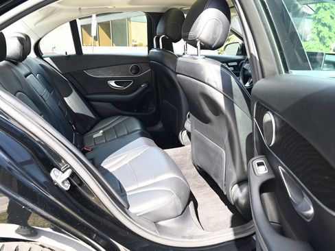 Used 2017 Mercedes-Benz C 300 4MATIC Sedan image 42