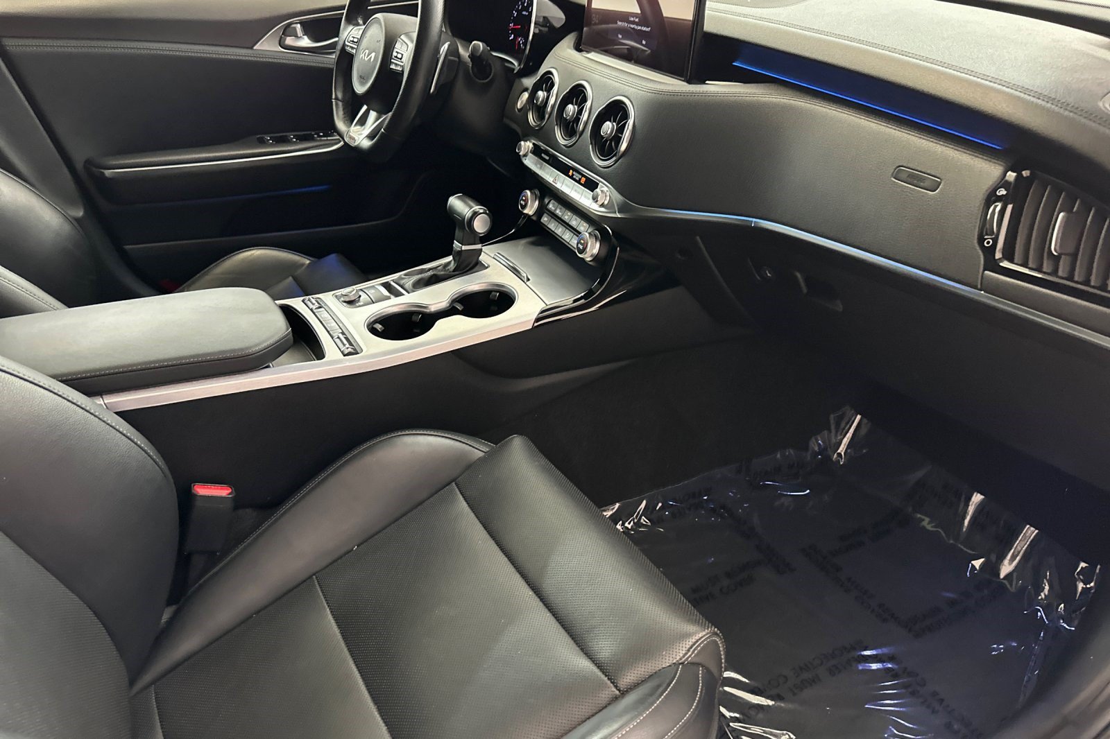 Used 2022 Kia Stinger GT1 RWD image 34