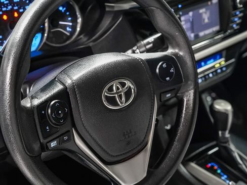 Used 2015 Toyota Corolla LE FWD image 20