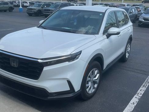 Used 2023 Honda CR-V LX image 2