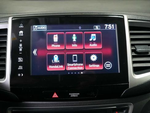 Used 2017 Honda Pilot EX-L image 12