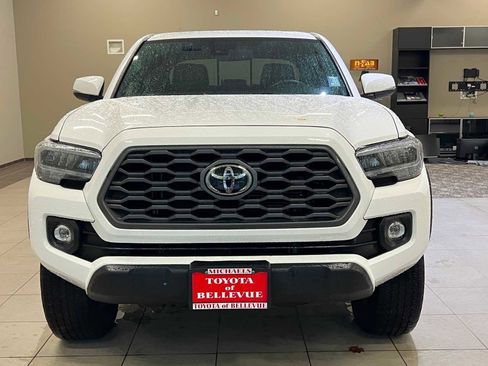 Certified 2020 Toyota Tacoma TRD Off-Road image 8