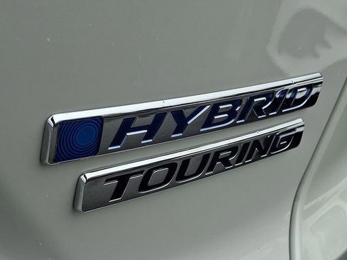Used 2022 Honda CR-V Touring image 32
