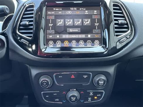 Used 2020 Jeep Compass Limited image 18