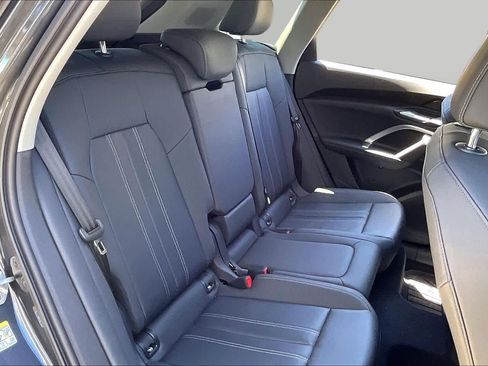 Used 2025 Audi Q5 Premium AWD/4WD image 20