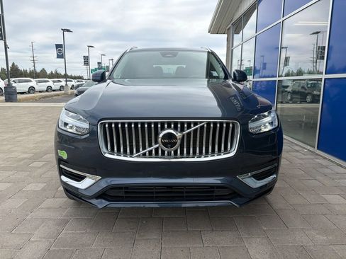 Used 2023 Volvo XC90 T8 Ultimate w/ Protection Package Premier AWD/4WD image 3