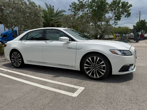 Used 2020 Lincoln Continental AWD w/ Premium Package image 9