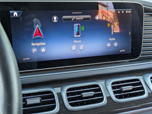 Used 2024 Mercedes-Benz GLS 450 4MATIC image 22